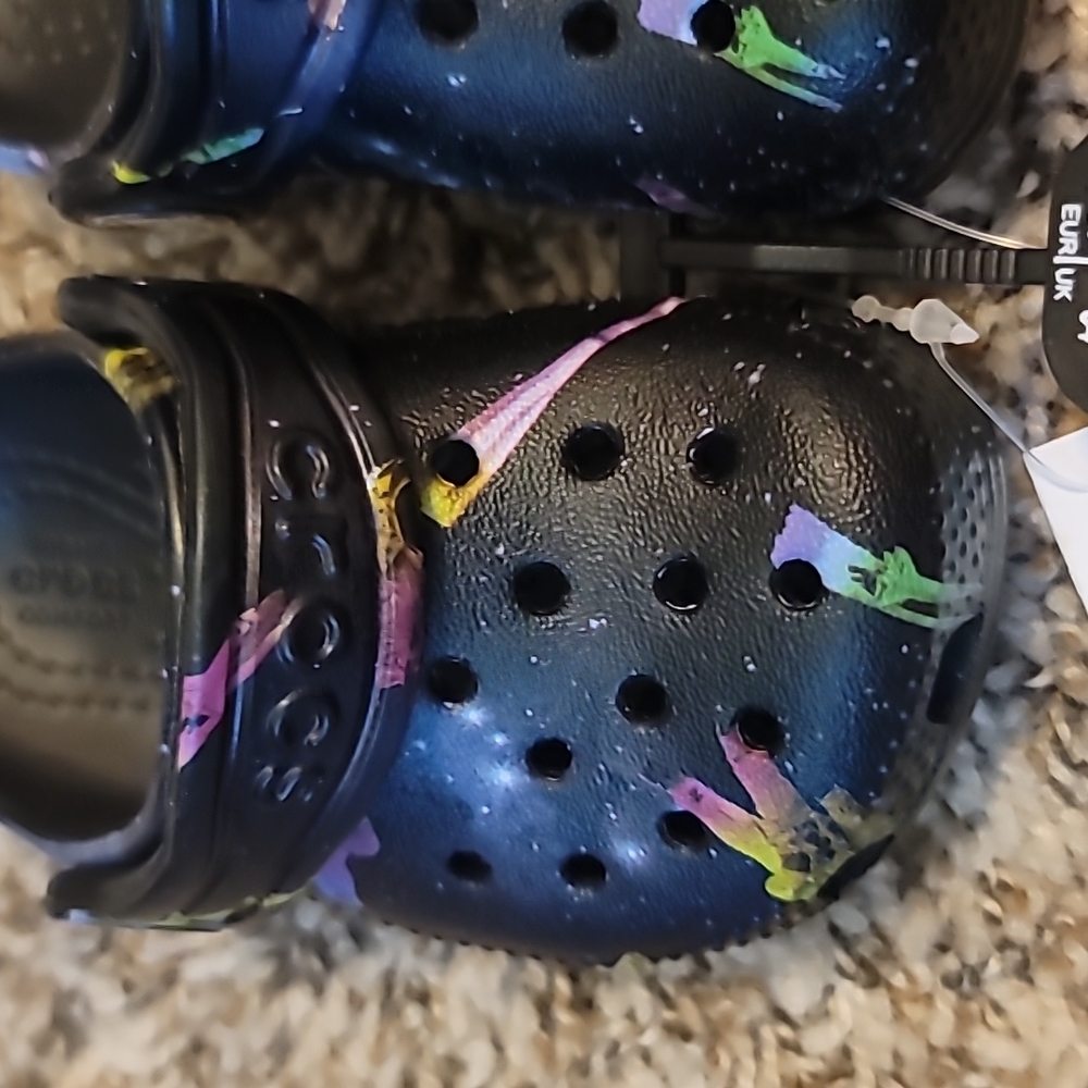Children Crocs - Picture 2 of 4